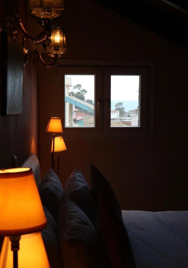 House In The Alley * Parga